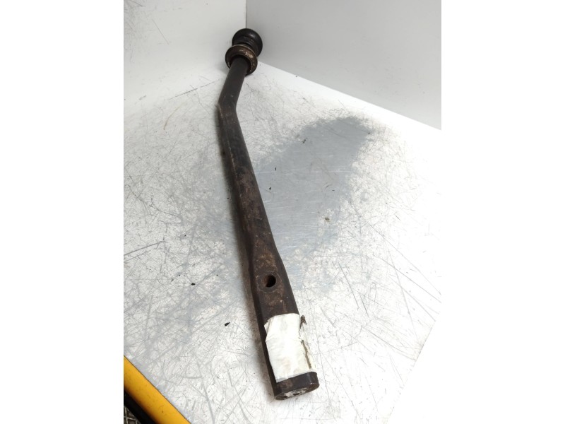 Recambio de tirante delantero derecho para kia carnival ii 2.5 v6 lx referencia OEM IAM    Recambio de tirante delantero derecho para kia carnival ii 2.5 v6 lx referencia OEM IAM