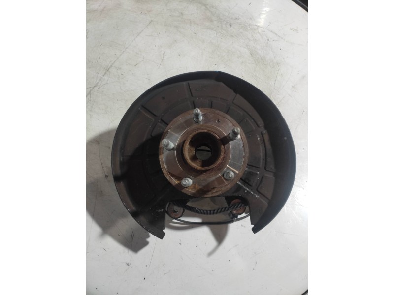 Recambio de mangueta trasera derecha para opel insignia sports tourer 2.0 16v cdti referencia OEM IAM   