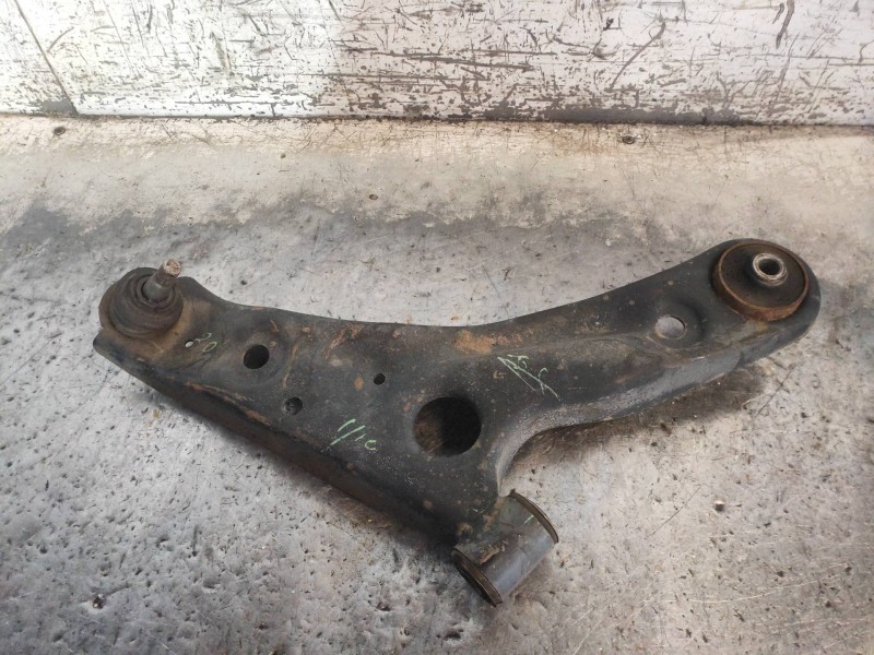 Recambio de brazo suspension inferior delantero derecho para nissan pixo (uao) 1.0 referencia OEM IAM   
