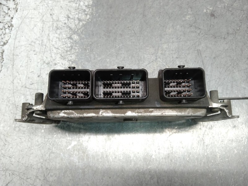 Recambio de centralita motor uce para citroen xsara berlina 1.6i 16v premier referencia OEM IAM 0261206606 9651396380 ME744 13