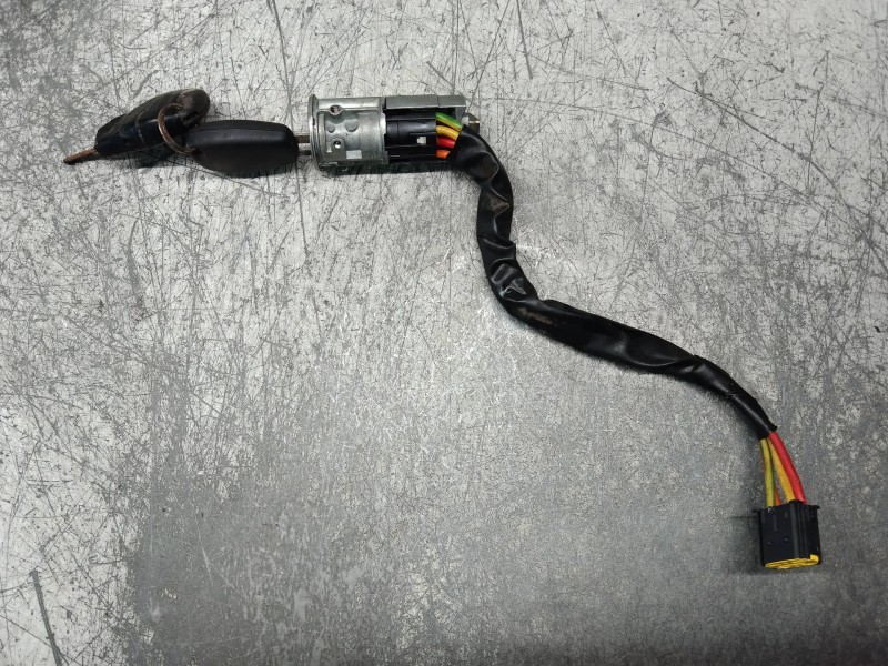 Recambio de conmutador de arranque para dacia logan ambiance referencia OEM IAM   