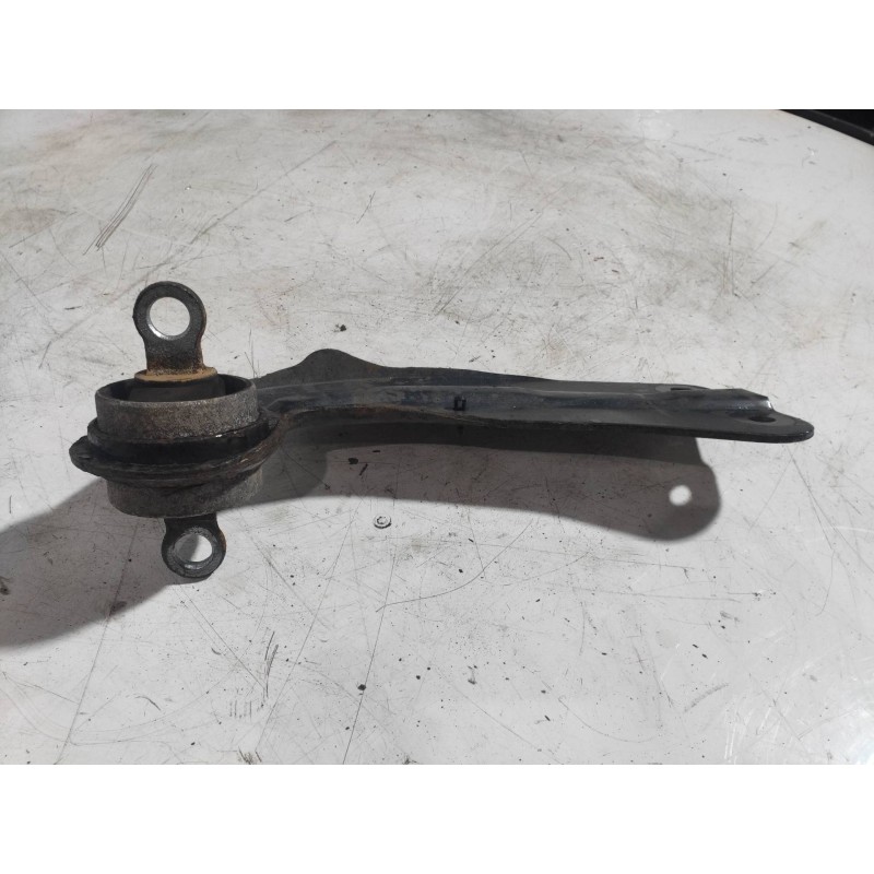 Recambio de brazo suspension superior trasero derecho para opel insignia sports tourer 2.0 16v cdti referencia OEM IAM   