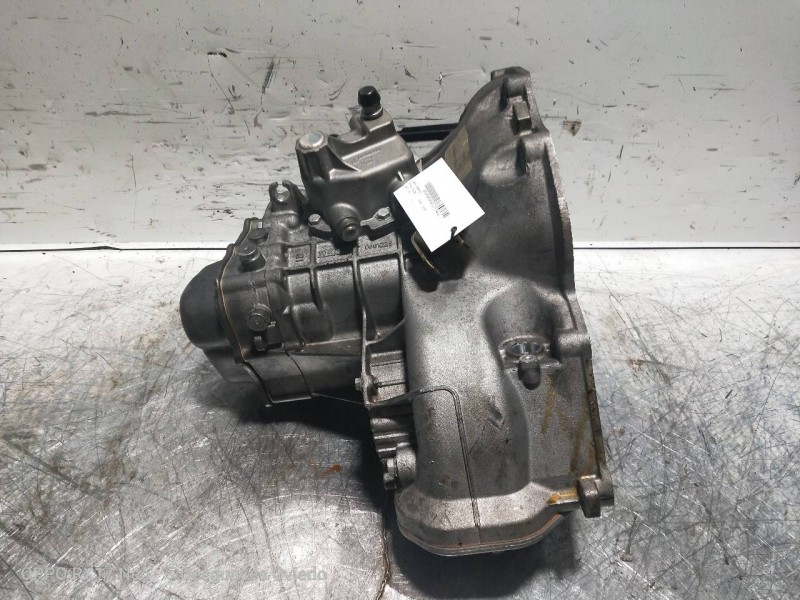 Recambio de caja cambios para opel tigra 1.4 16v referencia OEM IAM F17C374 A04481 C374