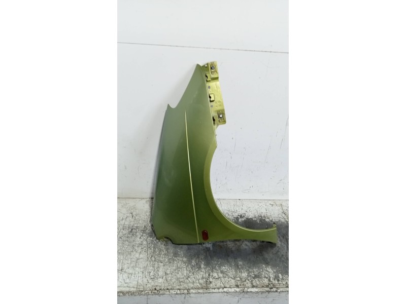 Recambio de aleta delantera derecha para renault scenic (ja..) 1.9 dci rt referencia OEM IAM   