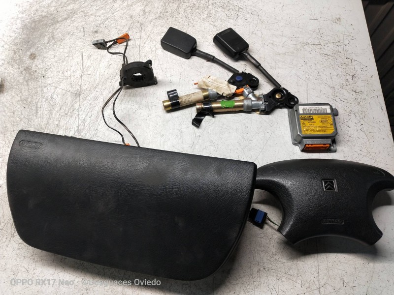 Recambio de kit airbag para citroen xantia berlina 2.0 hdi 90/110 attraction referencia OEM IAM   