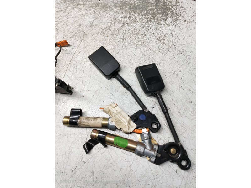 Recambio de kit airbag para citroen xantia berlina 2.0 hdi 90/110 attraction referencia OEM IAM   