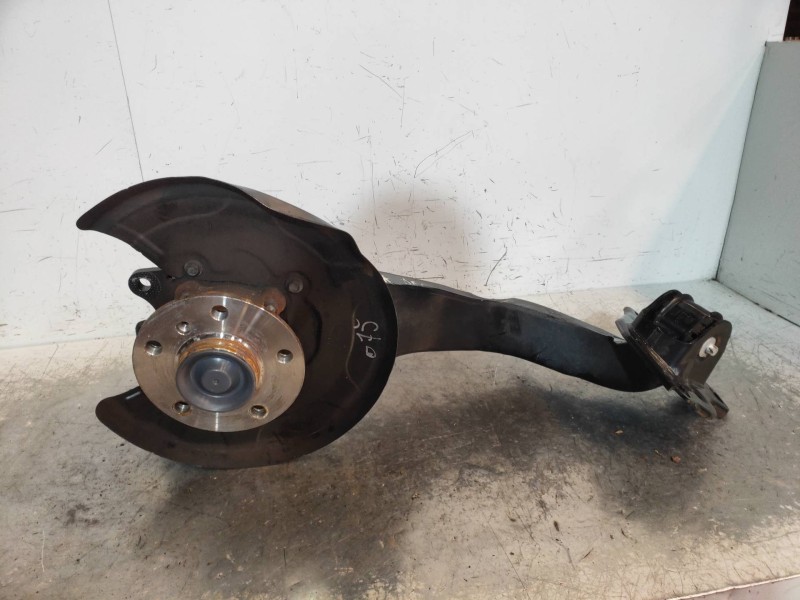 Recambio de mangueta trasera derecha para bmw serie 2 active tourer (f45) 218d referencia OEM IAM   33326851580
