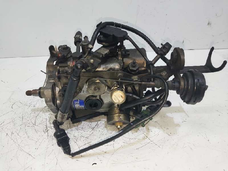 Recambio de bomba inyeccion para mitsubishi carisma berlina 5 (da0)1995) 1.9 turbodiesel referencia OEM IAM R8448B033A LUCAS  Recambio de bomba inyeccion para mitsubishi carisma berlina 5 (da0)1995) 1.9 turbodiesel referencia OEM IAM R8448B033A LUCAS