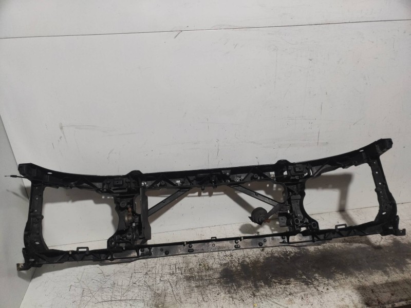 Recambio de panel frontal para land rover discovery 2.7 td v6 cat referencia OEM IAM   