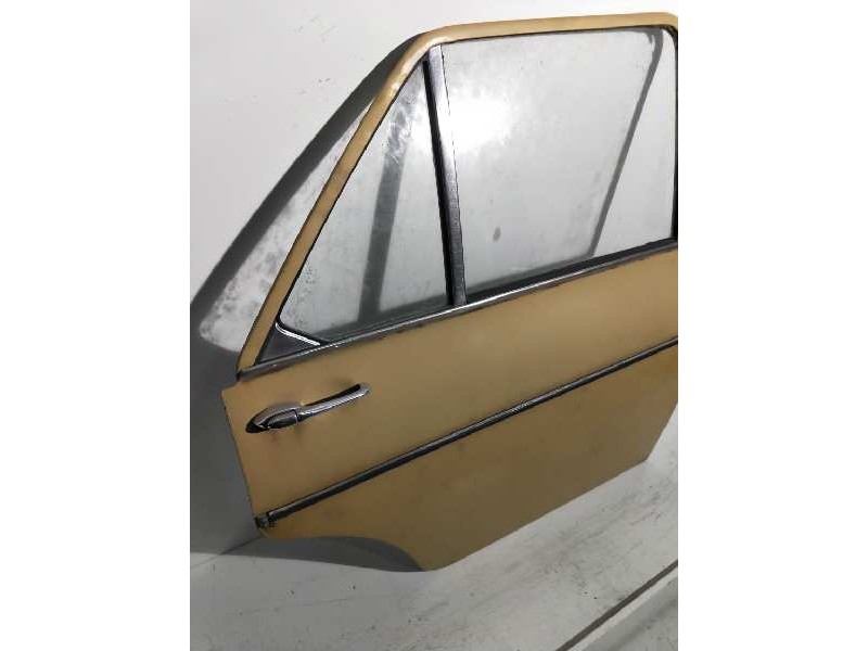 Recambio de puerta trasera derecha para austin rover victora 1.3 referencia OEM IAM   