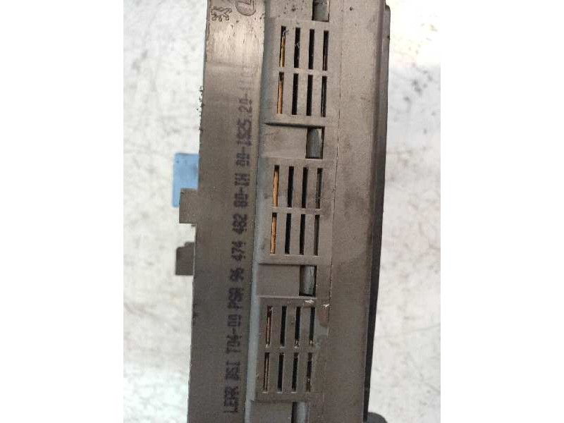 Recambio de caja reles / fusibles para citroen c5 berlina 2.0 hdi sx referencia OEM IAM 9647448280  