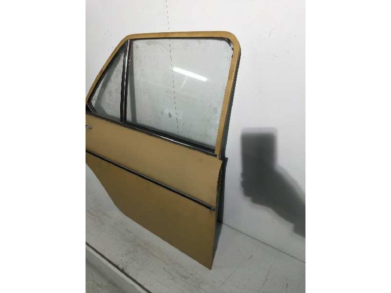 Recambio de puerta trasera derecha para austin rover victora 1.3 referencia OEM IAM   