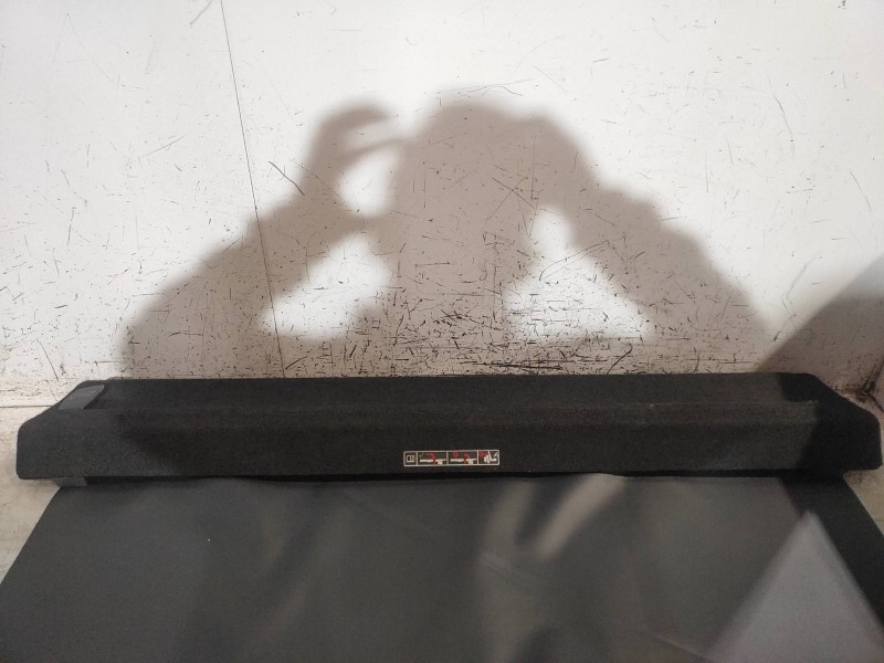 Recambio de bandeja trasera para land rover discovery 2.7 td v6 cat referencia OEM IAM   