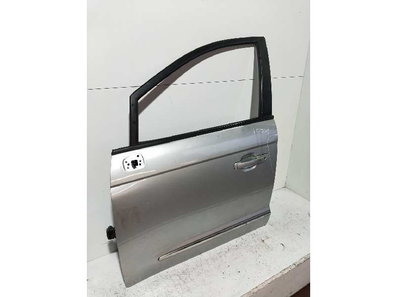 Recambio de puerta delantera izquierda para ssangyong rodius xdi referencia OEM IAM   
