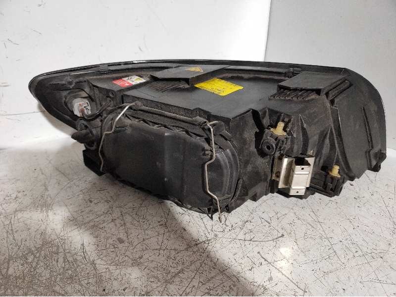 Recambio de faro izquierdo para volvo s40 berlina 1.8 16v referencia OEM IAM 0301198271 306698877 