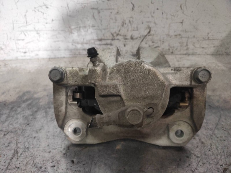 Recambio de pinza freno delantera izquierda para toyota auris hybrid business referencia OEM IAM   4775002250