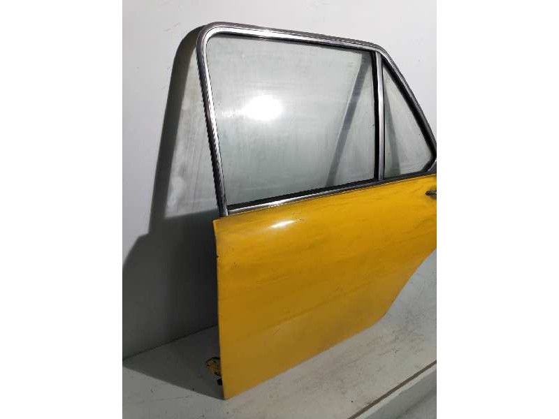 Recambio de puerta trasera izquierda para austin rover morris 1100 referencia OEM IAM   