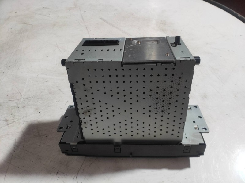 Recambio de sistema audio / radio cd para land rover discovery 2.7 td v6 cat referencia OEM IAM 6H2218C815AA A2C53058593 