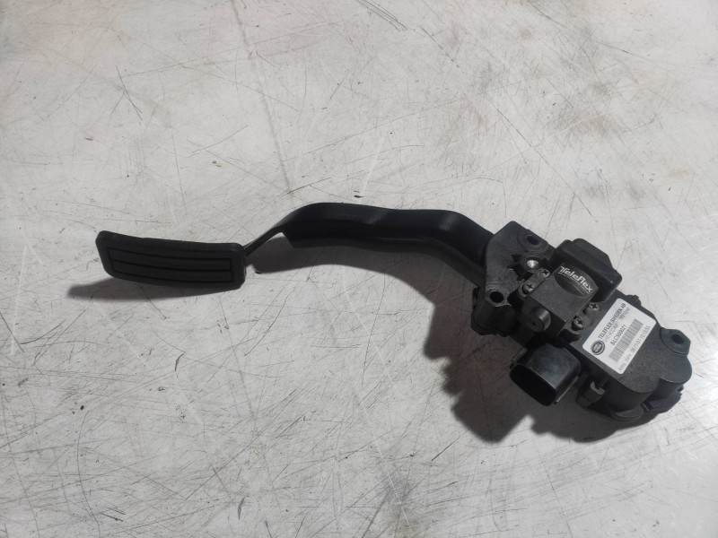 Recambio de potenciometro pedal para land rover discovery 2.7 td v6 cat referencia OEM IAM SLC500021 3256110000 