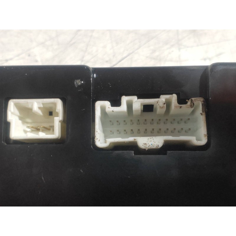 Recambio de mando calefaccion / aire acondicionado para land rover discovery 2.7 td v6 cat referencia OEM IAM MB1465705670 JFC50