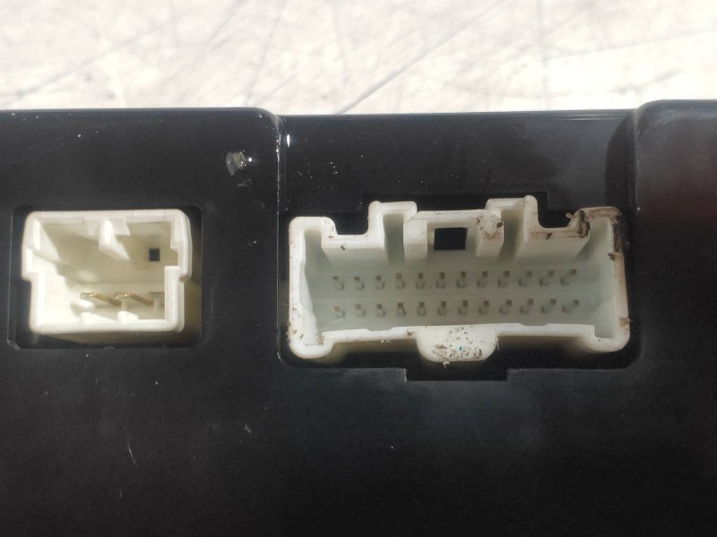 Recambio de mando calefaccion / aire acondicionado para land rover discovery 2.7 td v6 cat referencia OEM IAM MB1465705670 JFC50