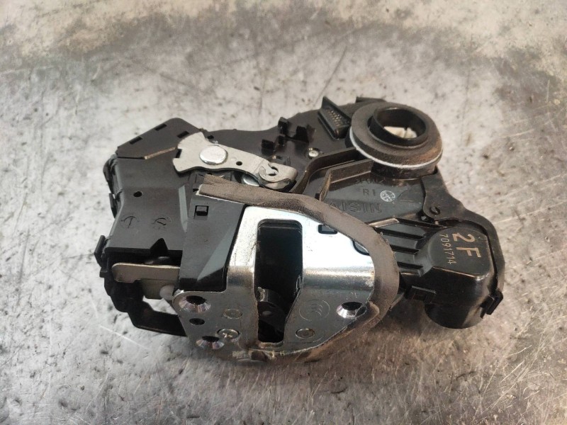 Recambio de motor cierre centralizado delantero derecho para toyota corolla (e15) luna referencia OEM IAM   