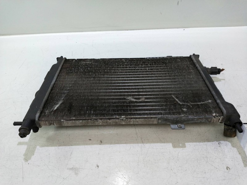 Recambio de radiador agua para opel astra f berlina california referencia OEM IAM 850386P 731551 