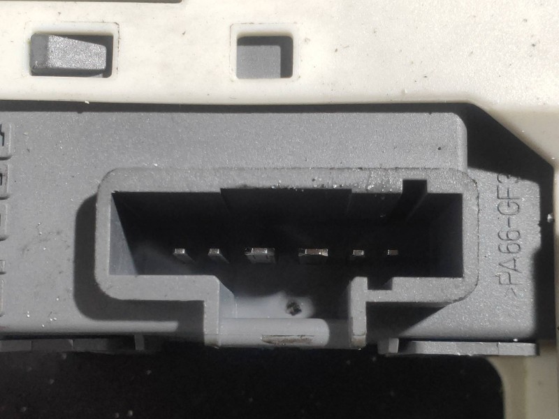 Recambio de elevalunas delantero derecho para land rover discovery 2.7 td v6 cat referencia OEM IAM CVH500160  5P