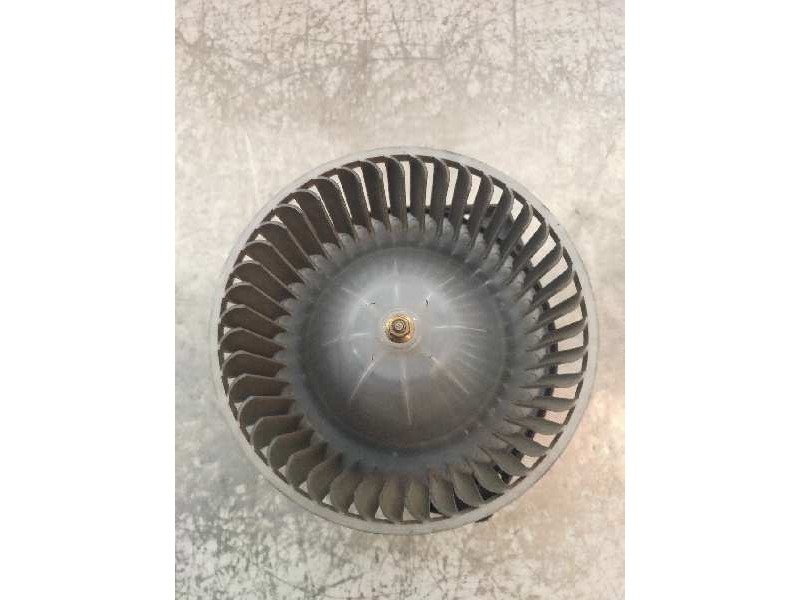 Recambio de motor calefaccion para ssangyong rodius xdi referencia OEM IAM 40510400  