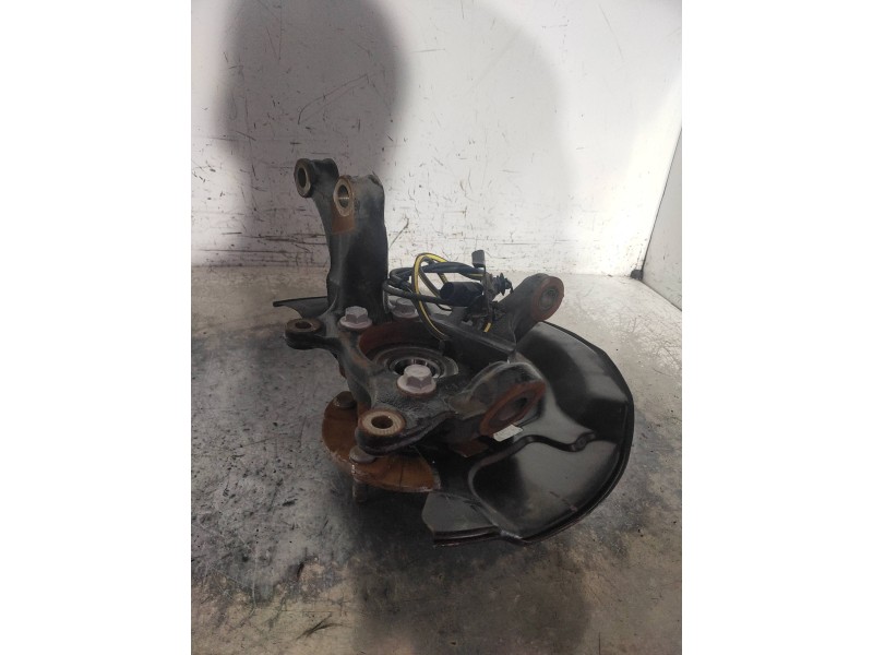 Recambio de mangueta delantera derecha para toyota auris hybrid business referencia OEM IAM   4321105090