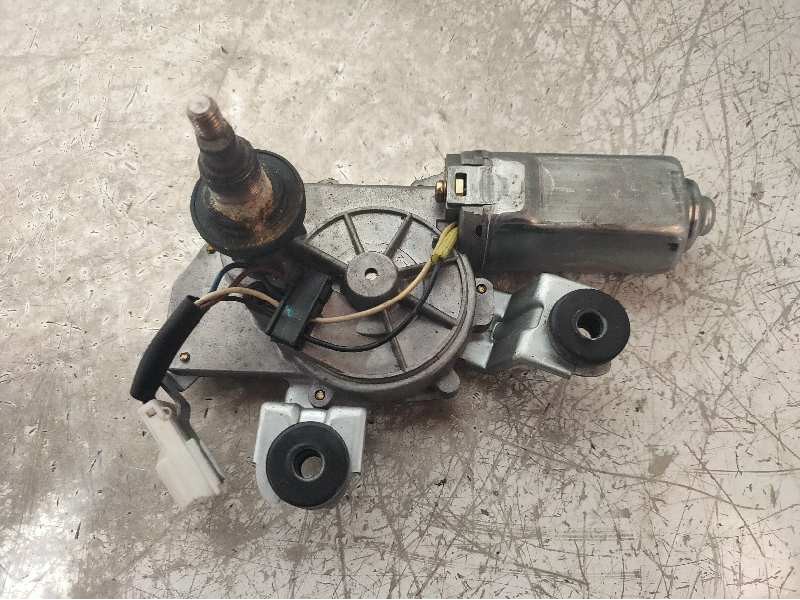 Recambio de motor limpia trasero para ssangyong rodius xdi referencia OEM IAM 8615021002  