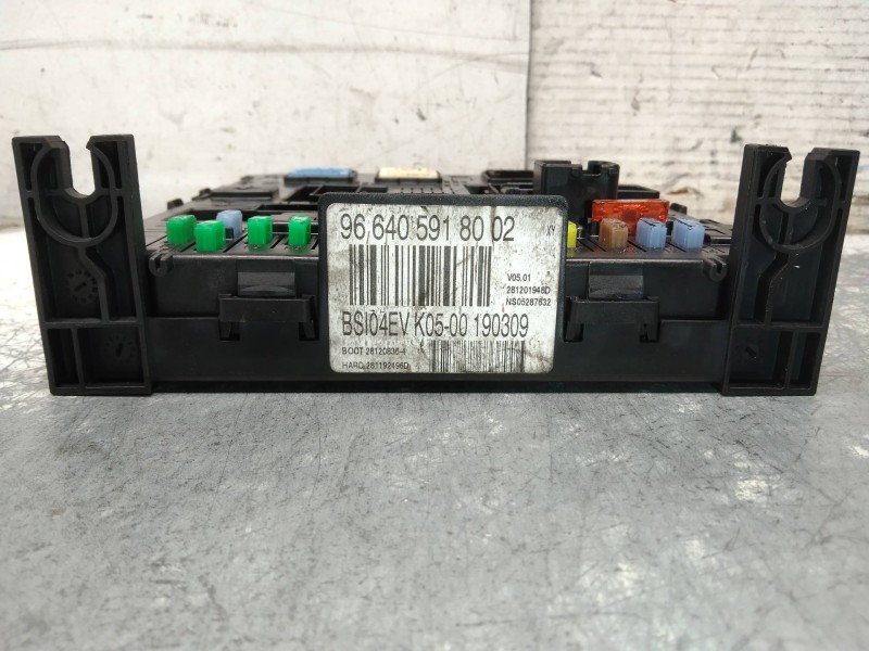 Recambio de caja reles / fusibles para peugeot 308 confort referencia OEM IAM 966405918002 BSI04EVK0500 
