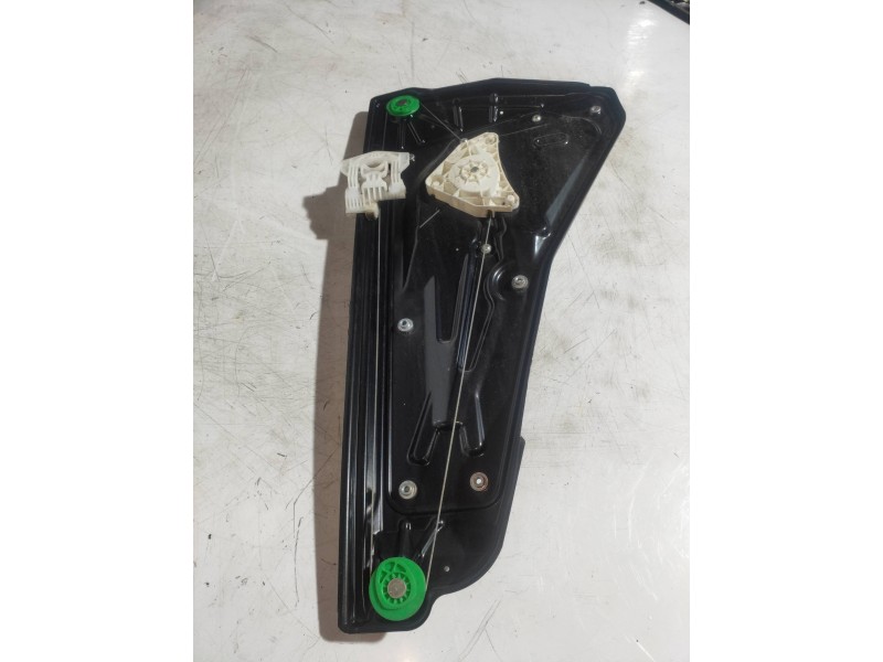 Recambio de elevalunas trasero izquierdo para land rover discovery 2.7 td v6 cat referencia OEM IAM CVH500032  