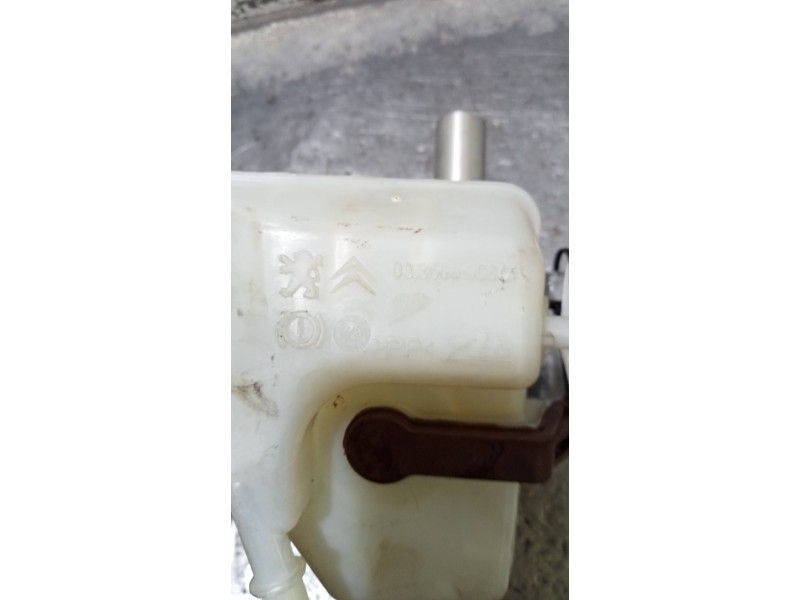 Recambio de bomba freno para peugeot 308 allure referencia OEM IAM 03350890841  