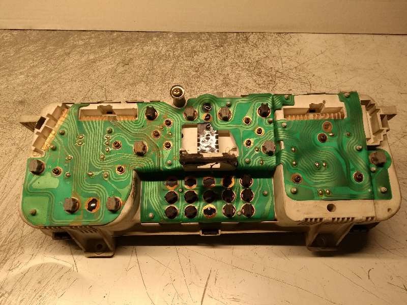 Recambio de cuadro instrumentos para mitsubishi galloper (hyundai) 2.5 td (5-ptas.) referencia OEM IAM 638C24  