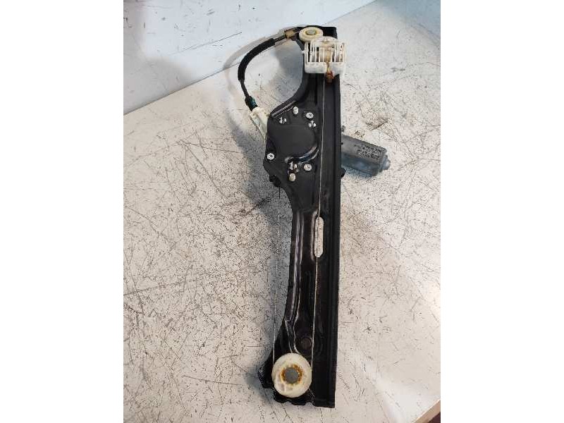 Recambio de elevalunas trasero derecho para bmw x5 (e70) xdrive40d referencia OEM IAM 92761401 7267692 