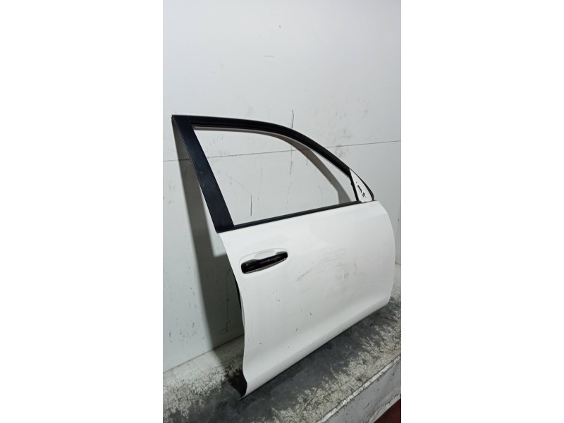 Recambio de puerta delantera derecha para toyota land cruiser (j15) basis referencia OEM IAM   5P