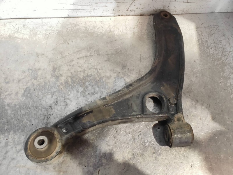 Recambio de brazo suspension inferior delantero derecho para renault master kombi l1h1 3,0t referencia OEM IAM   