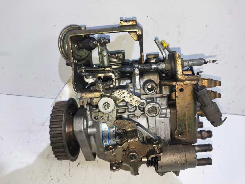 Recambio de bomba inyeccion para nissan primera berl./familiar (p10/w10) 2.0 diesel referencia OEM IAM 1046402185 1670057J21 ZEX
