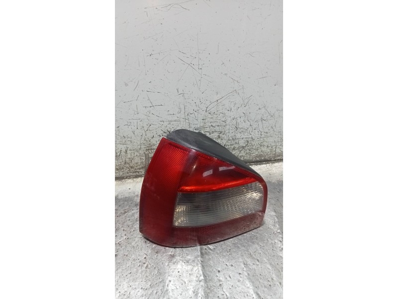 Recambio de piloto trasero izquierdo para audi a3 (8l) 1.9 tdi referencia OEM IAM   