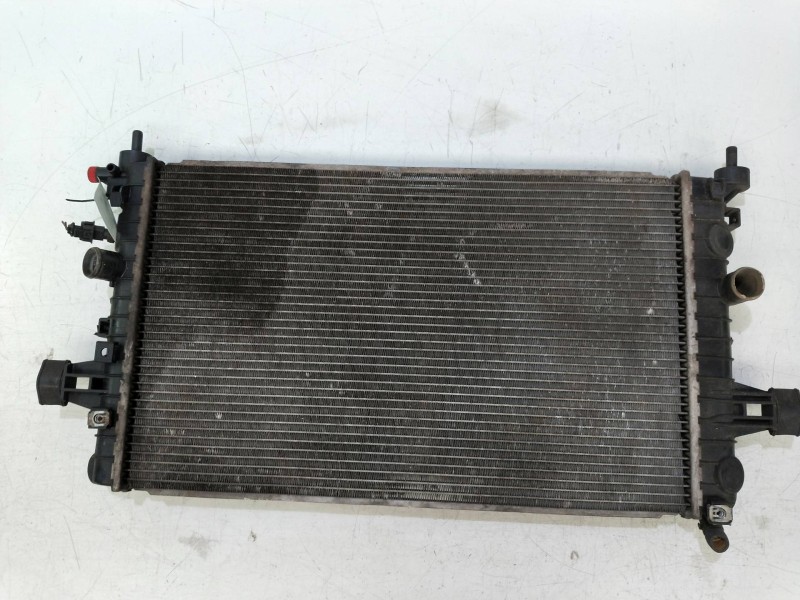 Recambio de radiador agua para opel astra twin top 1.6 16v referencia OEM IAM 13145211  