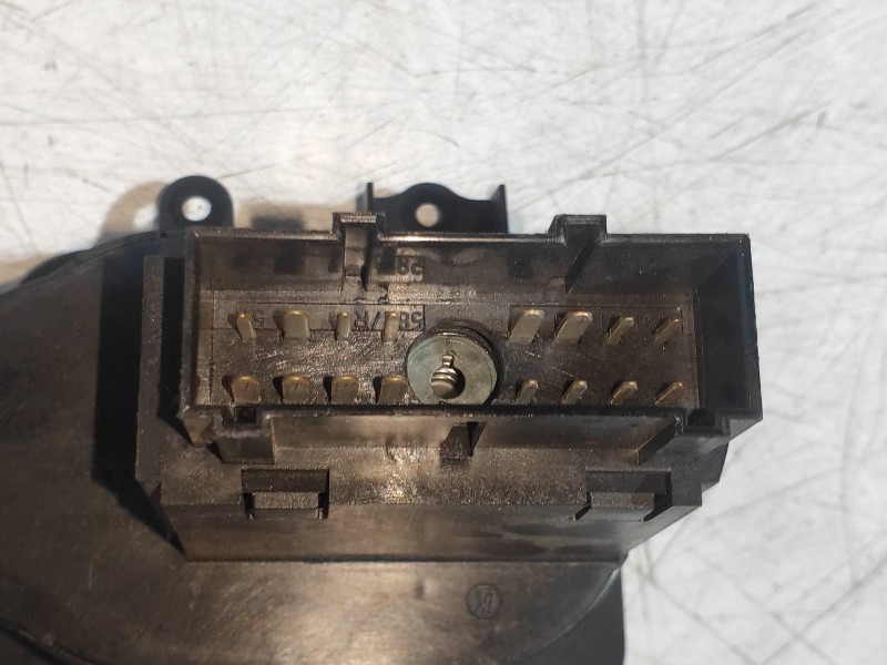 Recambio de mando luces para land rover discovery 2.7 td v6 cat referencia OEM IAM YUD501480  