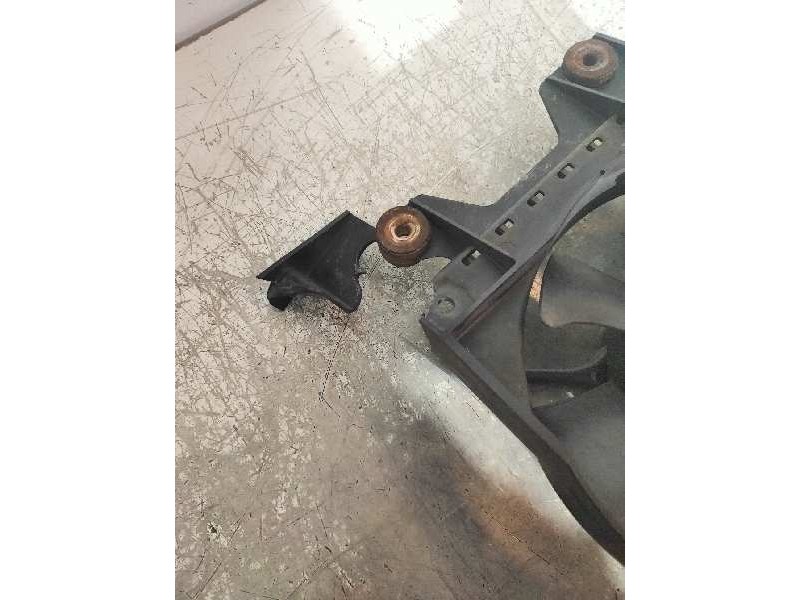 Recambio de electroventilador radiador aire acondicionado para ssangyong rodius xdi referencia OEM IAM 6840021050  