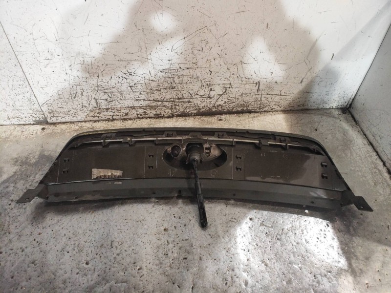 Recambio de rejilla delantera para ford c-max (cb3) business referencia OEM IAM 7M51R8138A  