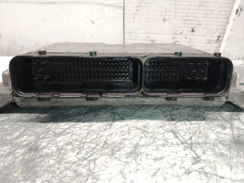 Recambio de centralita motor uce para lancia thesis (115) 2.4 jtd executive referencia OEM IAM 0281010333 55183765 84151AAB