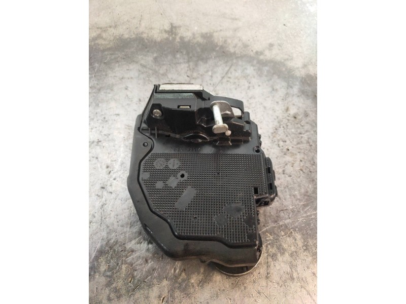 Recambio de motor cierre centralizado trasero izquierdo para toyota corolla (e15) luna referencia OEM IAM 7091709  