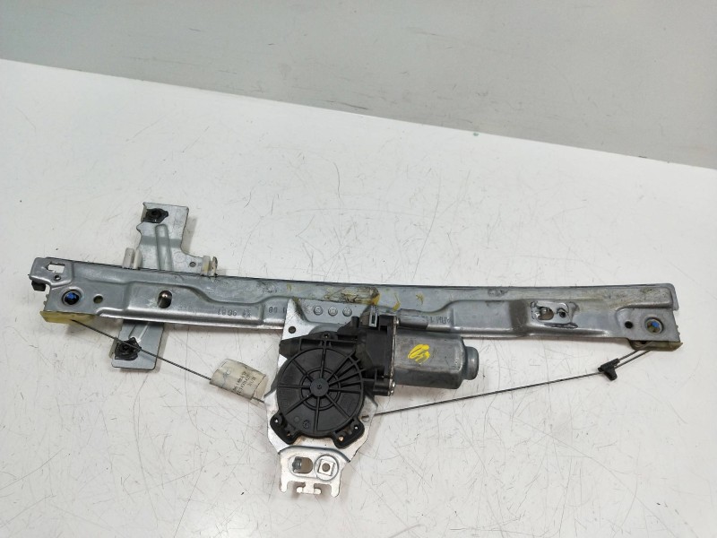 Recambio de elevalunas delantero derecho para peugeot 207 urban referencia OEM IAM 400912D  3P