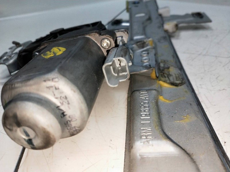 Recambio de elevalunas delantero derecho para peugeot 207 urban referencia OEM IAM 400912D  3P