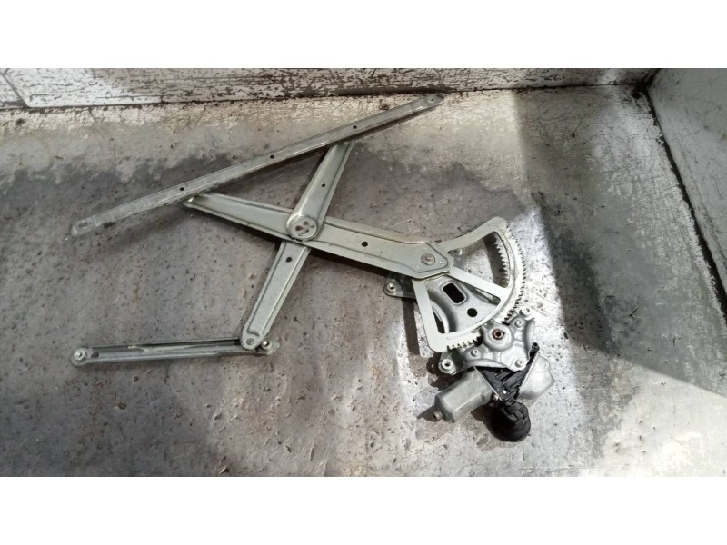 Recambio de elevalunas delantero izquierdo para toyota land cruiser (j15) basis referencia OEM IAM   5P