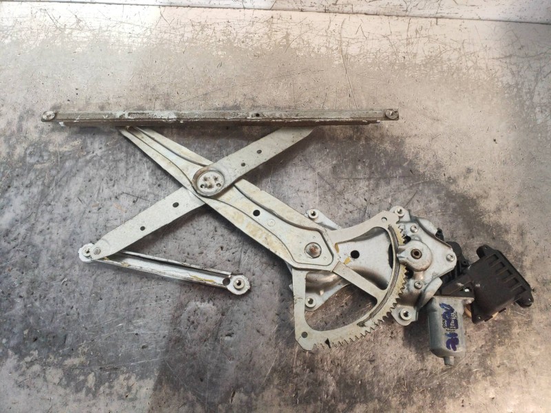 Recambio de elevalunas delantero derecho para toyota corolla (e15) luna referencia OEM IAM   